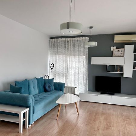 Sunrise Apartment Букурещ Екстериор снимка