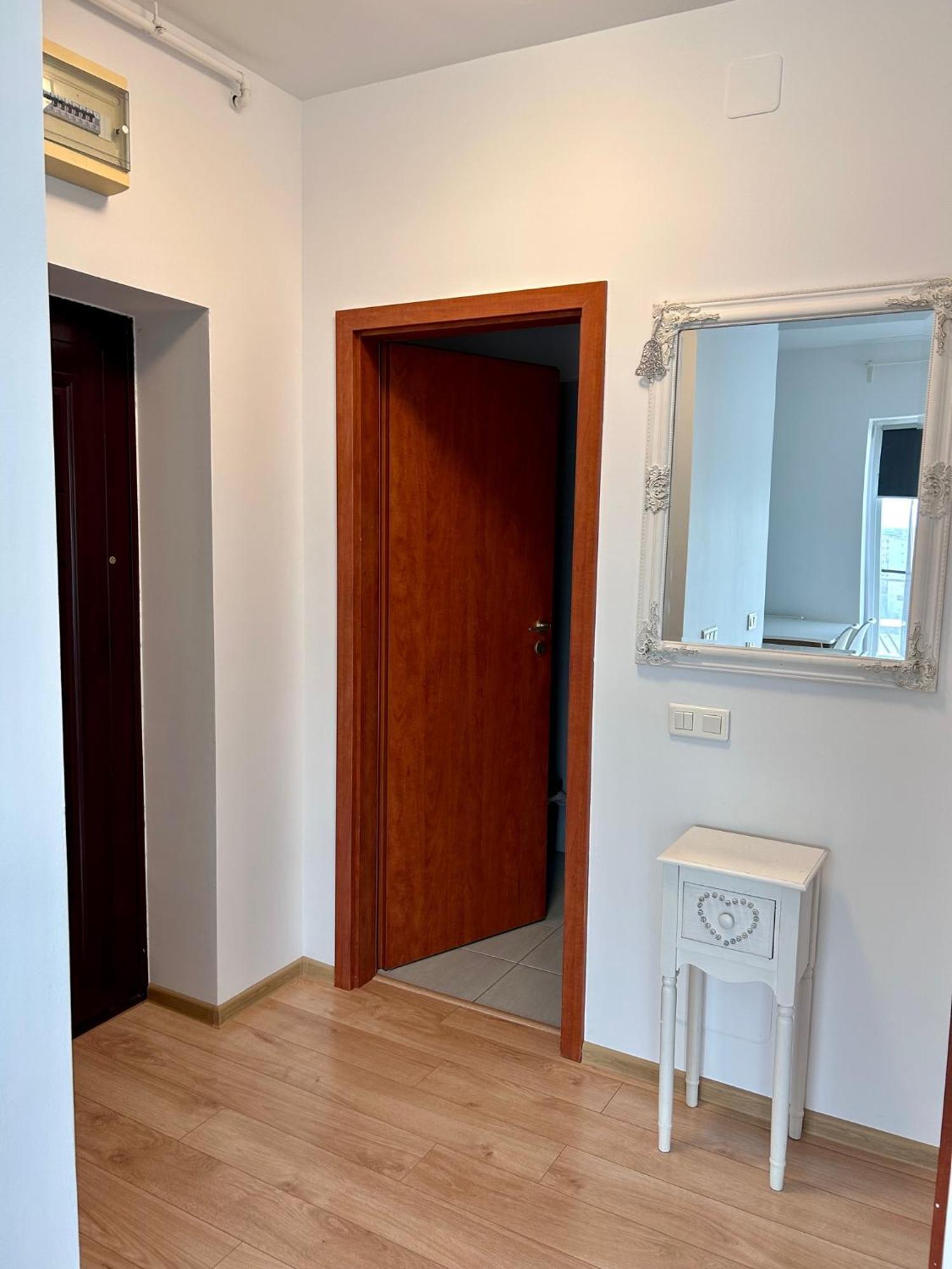 Sunrise Apartment Букурещ Екстериор снимка