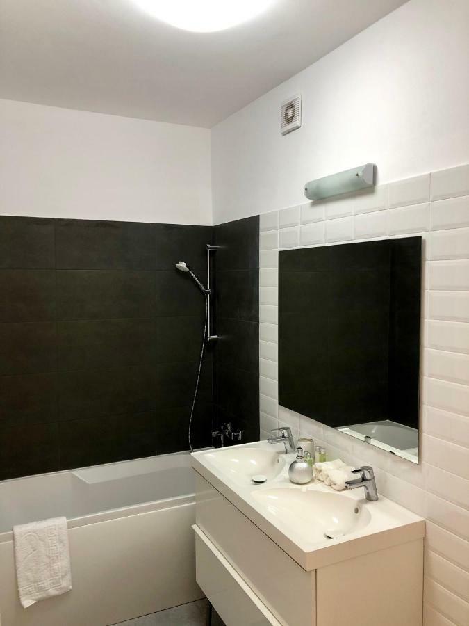 Sunrise Apartment Букурещ Екстериор снимка